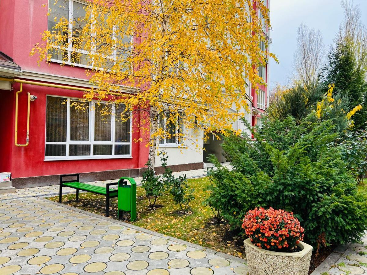 Cozy Apartment In Chisinau Eksteriør bilde